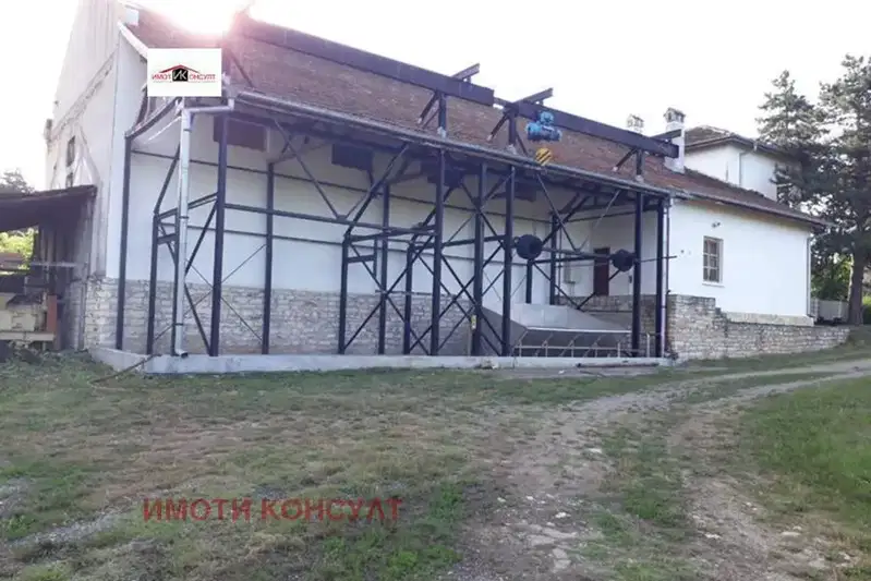 Industrial Building in Oblast Veliko Tyrnovo, Kamen