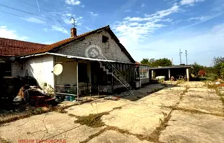 Промишлена сграда във Велико Търново, с. Козаревец