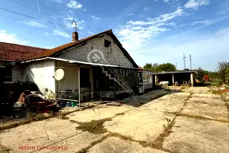 Промишлена сграда във Велико Търново, с. Козаревец