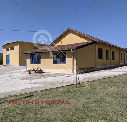 Снимка 4 — Промишлена сграда във Велико Търново, с. Плаково