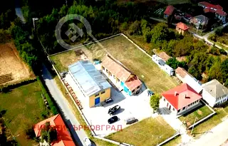 Промишлена сграда във Велико Търново, с. Плаково