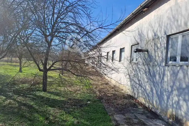Industrial Building in Oblast Veliko Tyrnovo, Polikraishte