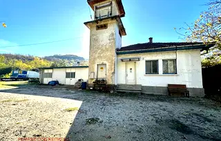Промишлена сграда във Велико Търново, с. Самоводене