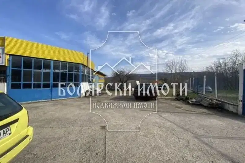 Industrial Building in Oblast Veliko Tyrnovo, Samovodene
