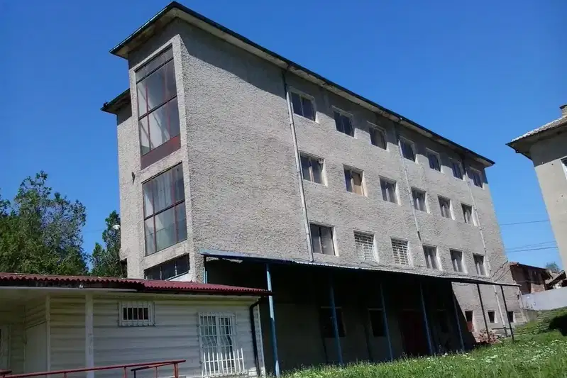 Industrial Building in Oblast Veliko Tyrnovo, Samovodene