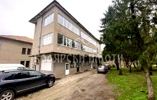 Промишлена сграда във Велико Търново, с. Самоводене