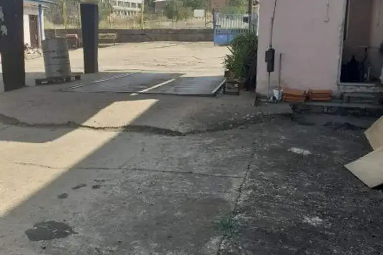 Промишлена сграда във Враца, Бяла Слатина