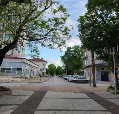 Снимка 4 — Промишлена сграда във Враца, Бяла Слатина