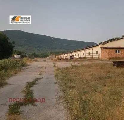Снимка 2 — Промишлена сграда във Враца, Криводол
