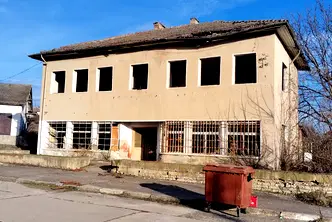 Промишлена сграда във Враца, с. Бели извор