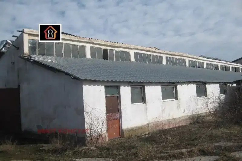Industrial Building in Oblast Vraca, Devene