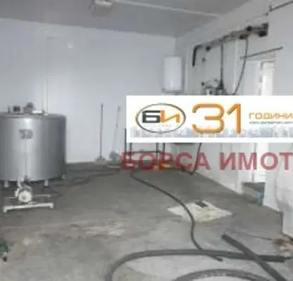 Снимка 2 — Промишлена сграда във Враца, с. Лиляче