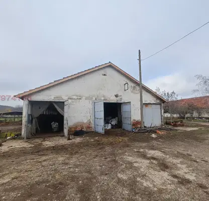 Снимка 2 — Промишлена сграда във Враца, с. Ракево