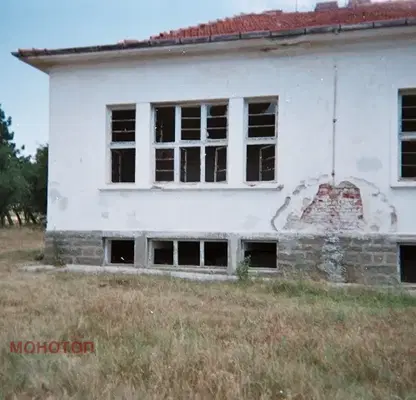 Снимка 4 — Промишлена сграда в Ямбол, с. Правдино