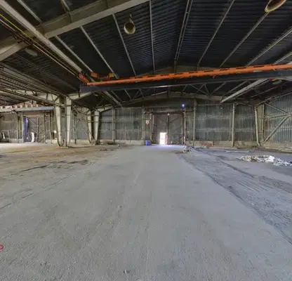 Photo 2 — Warehouse in Yana