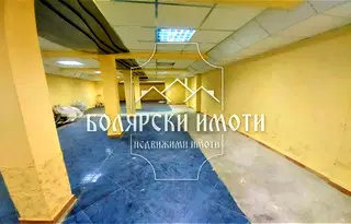 Склад във Велико Търново, Акация