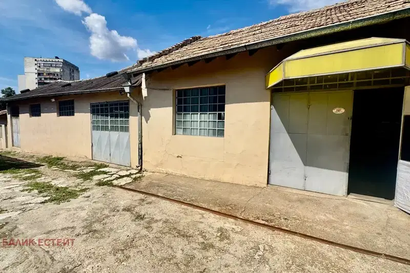 Warehouse in Dobrich, Centyr