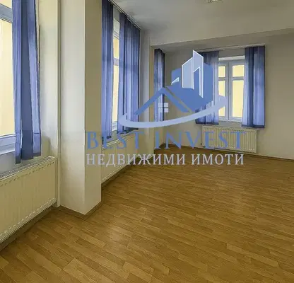 Снимка 2 — Склад в Благоев, Широк център
