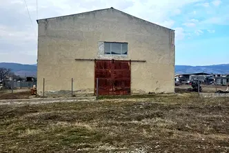 Склад в Кюстендил, с. Крайници