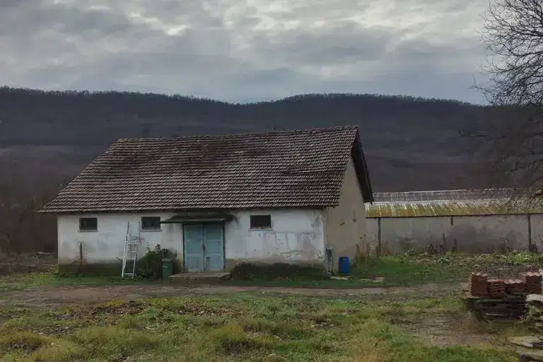 Склад в Ловеч, с. Българене