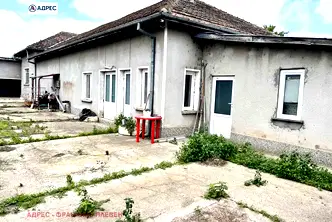 Склад в Плевен, с. Брест