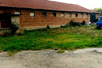 Склад във Велико Търново, с. Балван