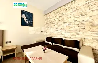 Тристаен апартамент в к.к. Златни пясъци