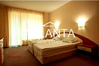 Тристаен апартамент в к.к. Златни пясъци