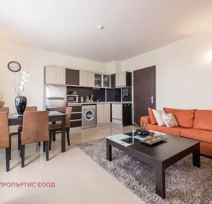 Photo 5 — 3-room apartment with sea view in Zlatni Pyasatsi resort