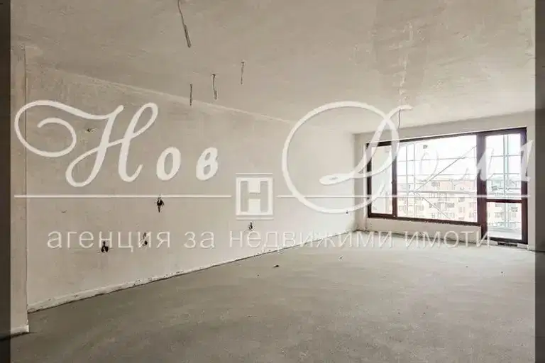 Тристаен апартамент в к.к. Св.Св. Константин и Елена