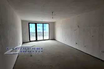 Тристаен апартамент в Студентски
