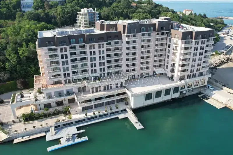3-bedroom apartment in Sv.Sv. Konstantin I Elena