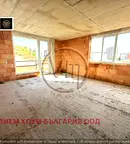 Тристаен апартамент в Кайсиева ина