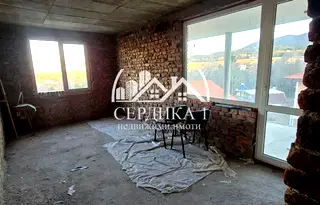 Тристаен апартамент в с. Мало Бучино