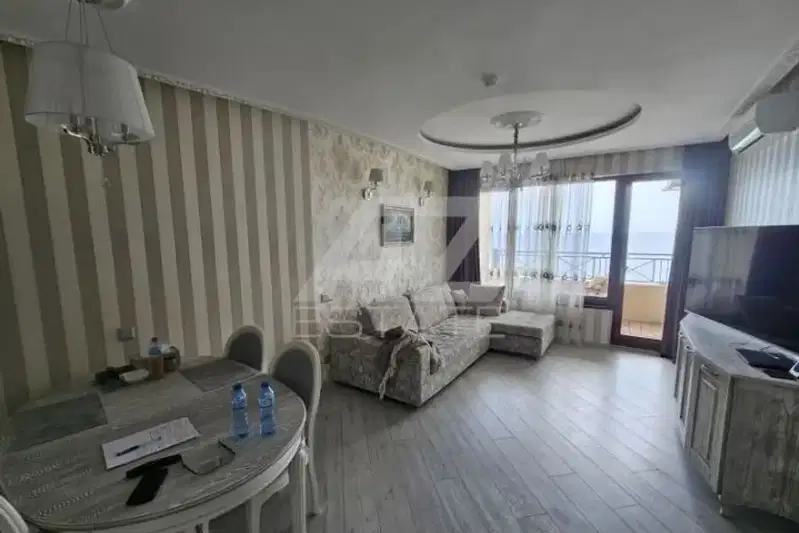 3-bedroom apartment in Zlatni Pyasyci