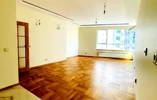 Тристаен апартамент в Студентски