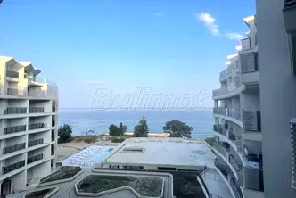 Тристаен апартамент в к.к. Чайка