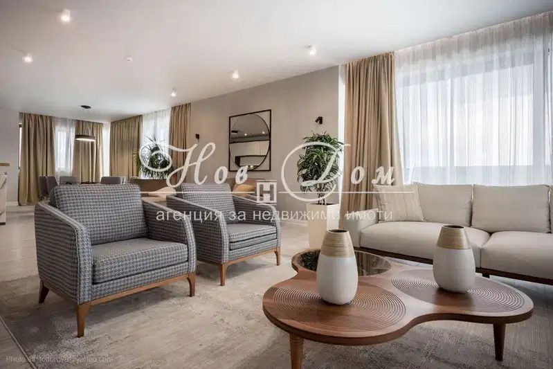 3-bedroom apartment in Slynchev Den