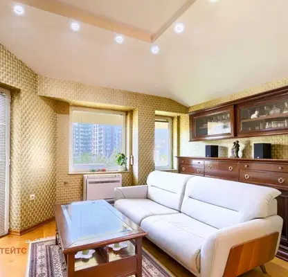 Photo 2 — 3-bedroom apartment in Студентски