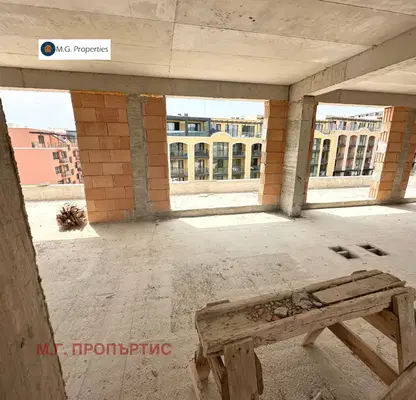 Снимка 5 — Тристаен апартамент в к.к. Св.Св. Константин и Елена