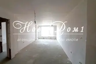 Тристаен апартамент в Кайсиева ина