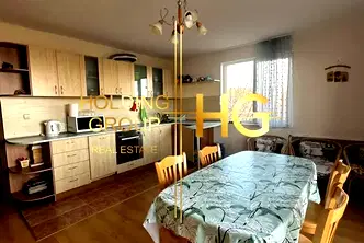 Тристаен апартамент в к.к. Чайка