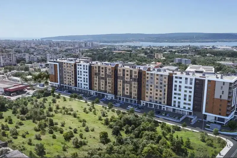 Тристаен апартамент в Кайсиева ина