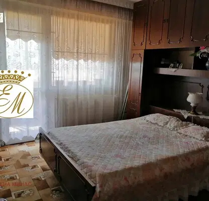 Снимка 5 — Тристаен апартамент в Шумен, 2-ри корпус