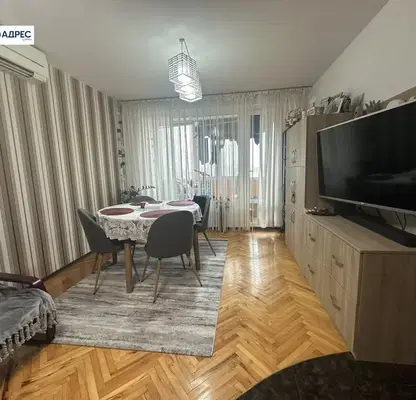 Снимка 2 — Тристаен апартамент в Шумен, 5-ти полк
