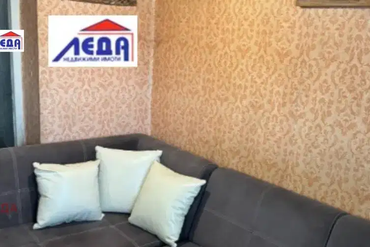 Тристаен апартамент в Плевен, 9-ти квартал
