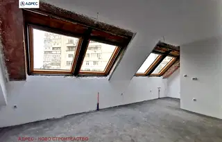 Тристаен апартамент в Русе, Алеи Възраждане