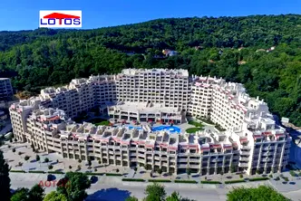 Тристаен апартамент във Варна, Аспарухово