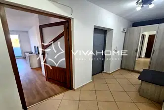 Тристаен апартамент във Варна, Аспарухово