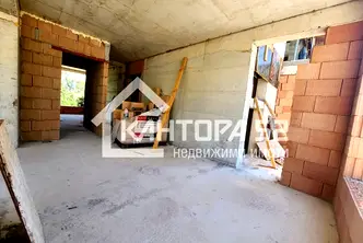 Тристаен апартамент във Варна, Аспарухово